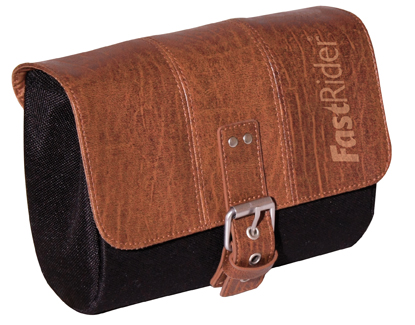 20004301_Zadeltas_Charley